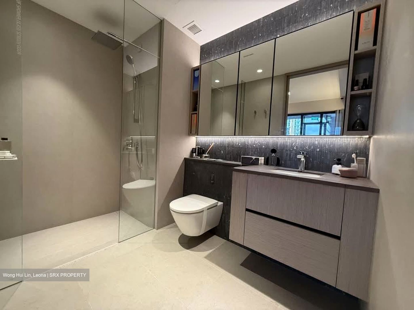 Pine Grove (D21), Condominium #593656831